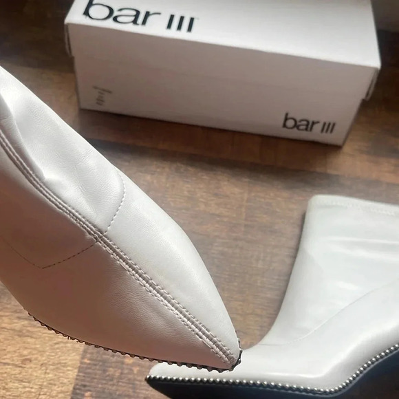 BAR III Melanay Womens PU Leather Embellished Booties size 7 - Picture 8 of 9